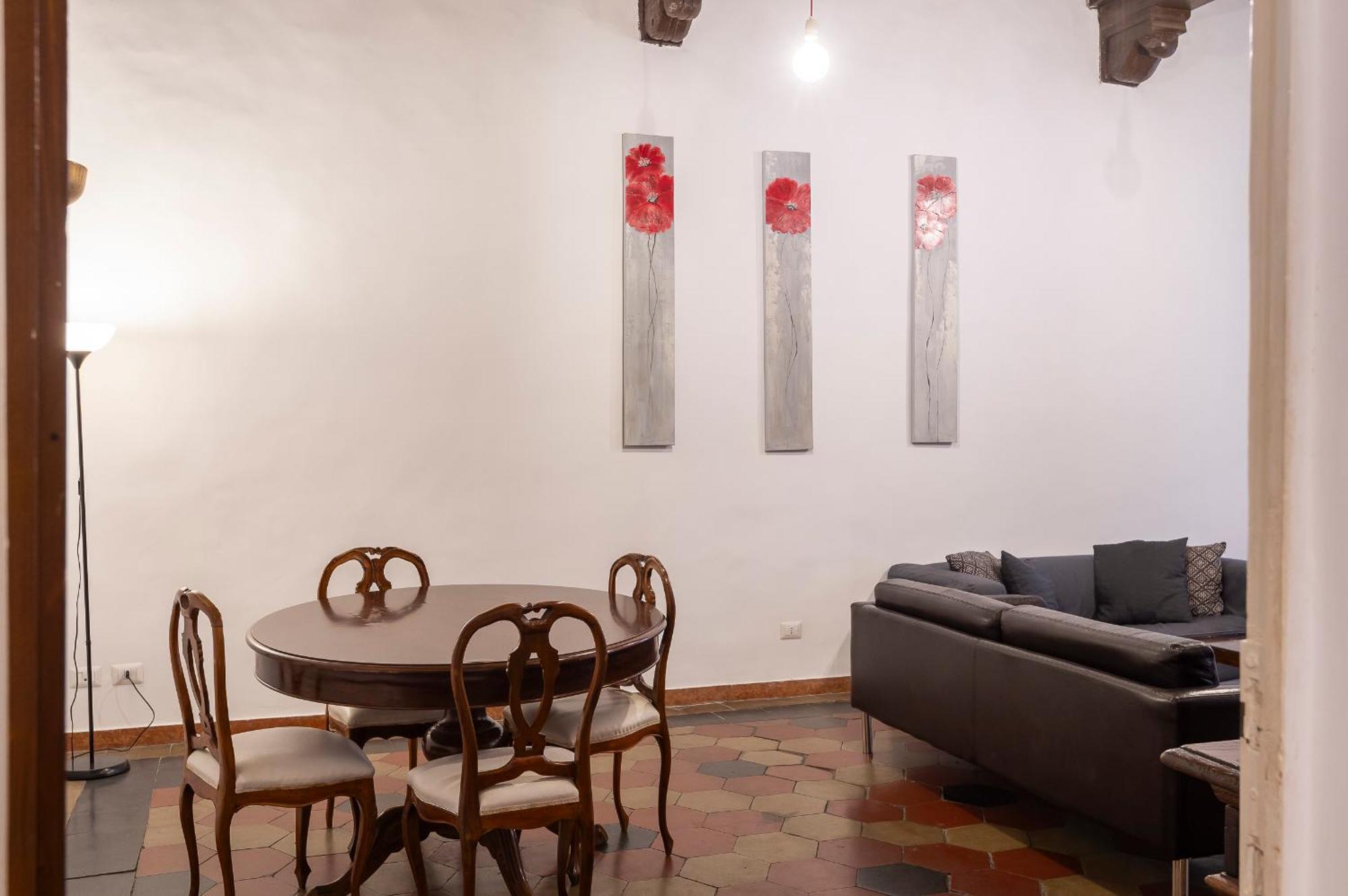 Piazza Navona Charming Large Apartment Rom