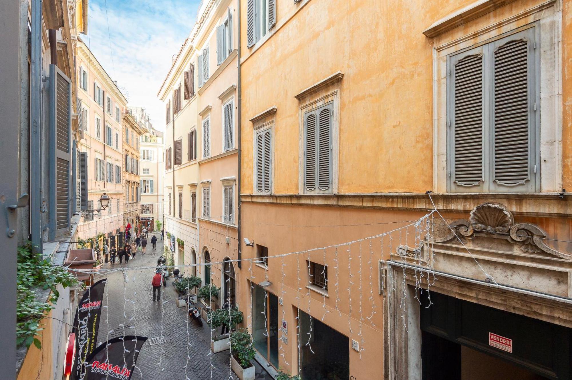 Piazza Navona Charming Large Apartment *